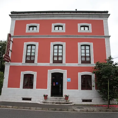 Szálloda Puente 2*