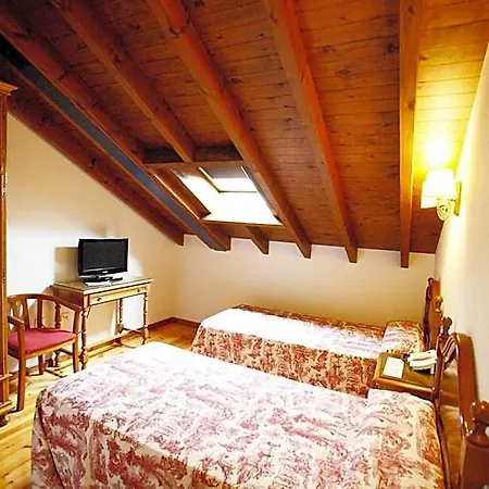 Hotel Puente